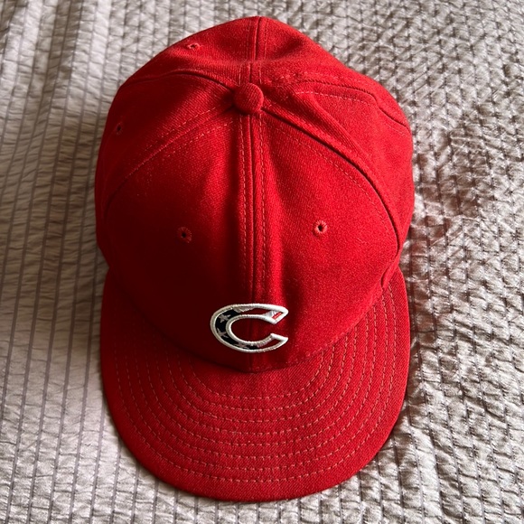 New Era Chicago Cubs Hat with American Flag detailing - Picture 1 of 1